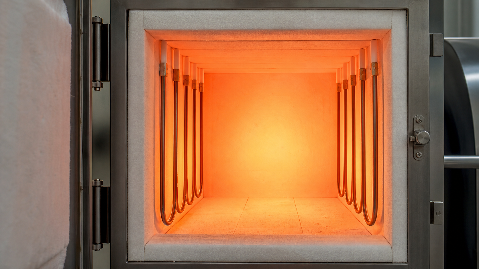 MoSi2 chamber furnace application